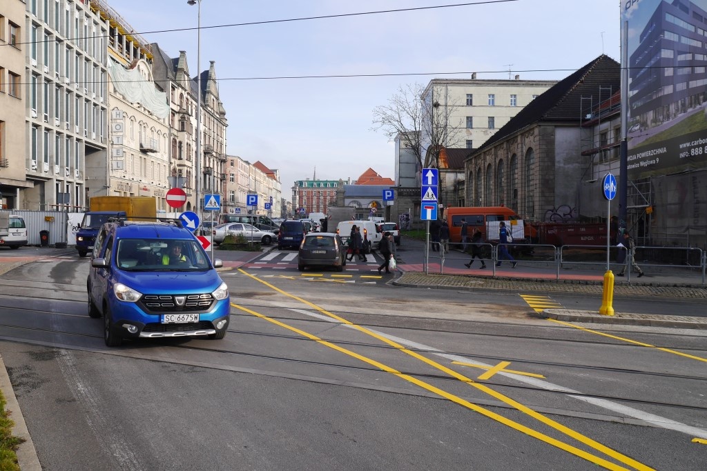 Dworcowa została zamknięta. Chaos w centrum Katowic