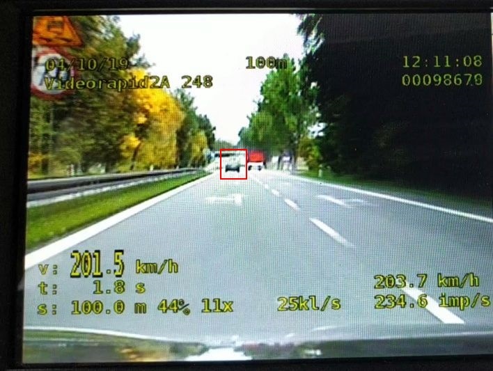 Na drodze do Katowic kierowca BMW jechał ponad 200 km/h