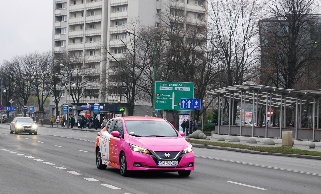Dwie firmy złożyły oferty na dostawę elektrycznych samochodów do urzędu miasta