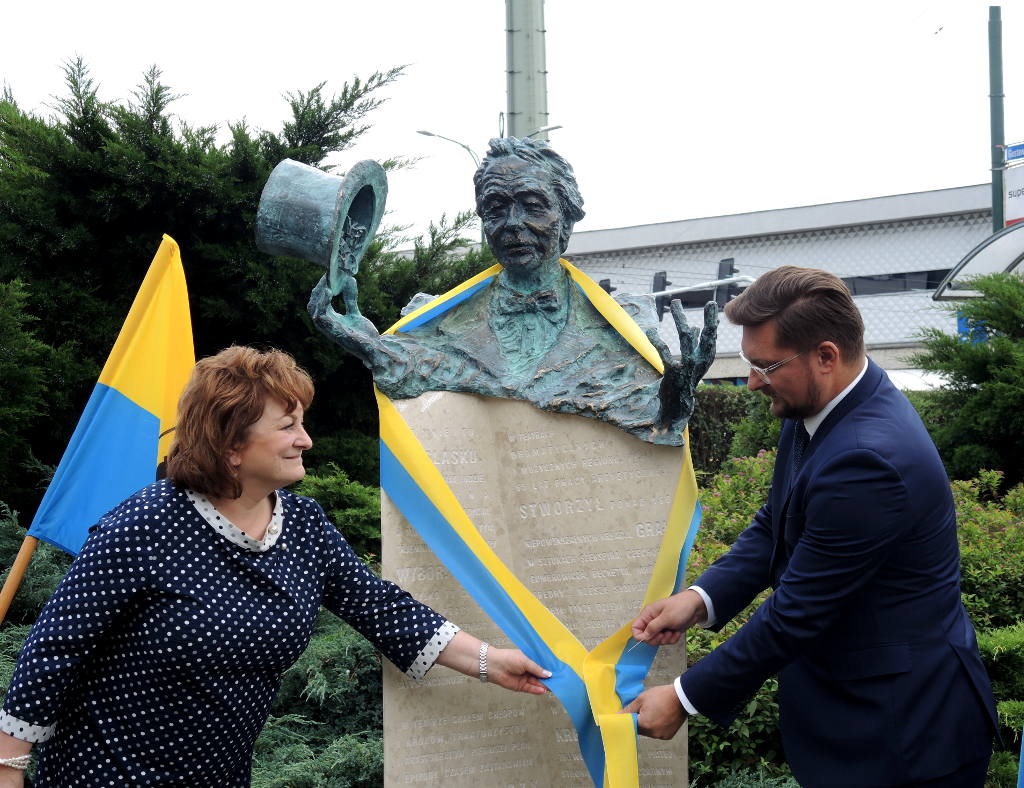 Kolejne popiersie w Galerii Artystycznej