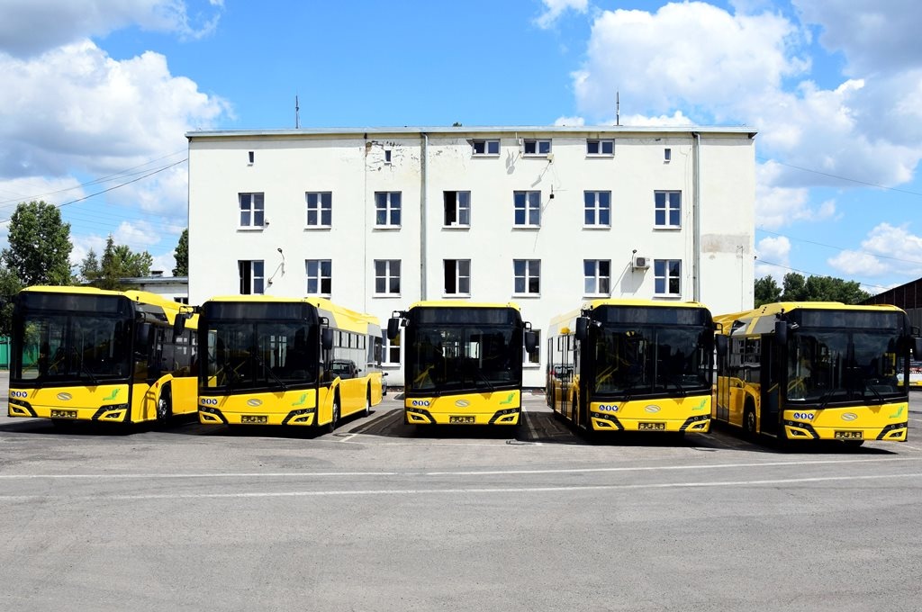 Nowe autobusy z silnikami diesla dojechały do Katowic
