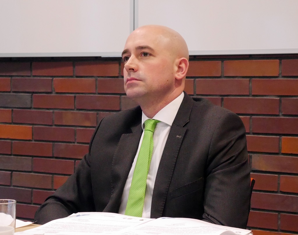 Radny Tomasz Szpyrka będzie zarządzał miejskimi basenami