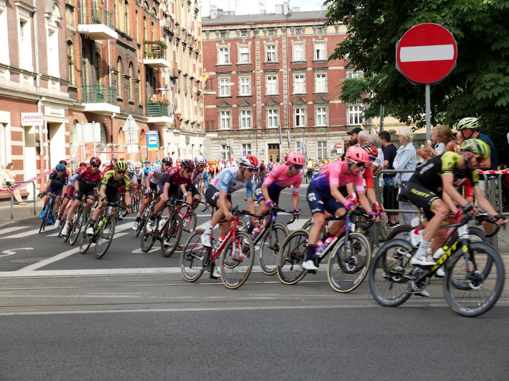 Słoweniec wygrywa w Katowicach drugi etap Tour de Pologne
