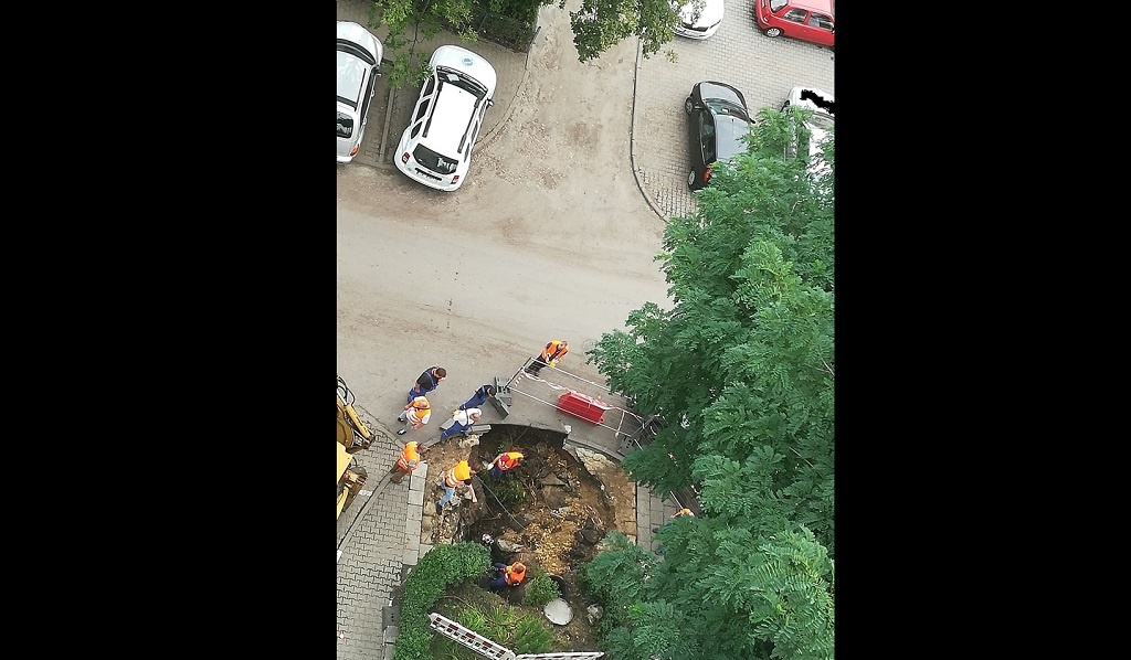 Poważne uszkodzenia dróg i chodników po sobotniej ulewie. Nie działa też wodny plac zabaw
