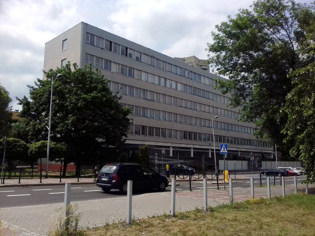 Hałas na os. Gwiazdy, bo uniwersytet wyburza budynek
