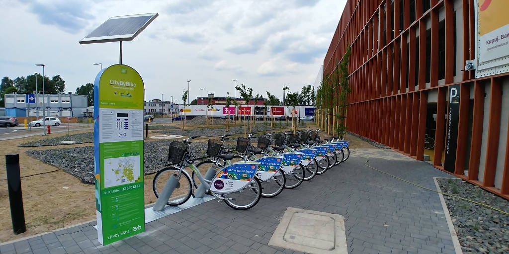 Kolejne centrum handlowe ma swoją stację wypożyczania rowerów