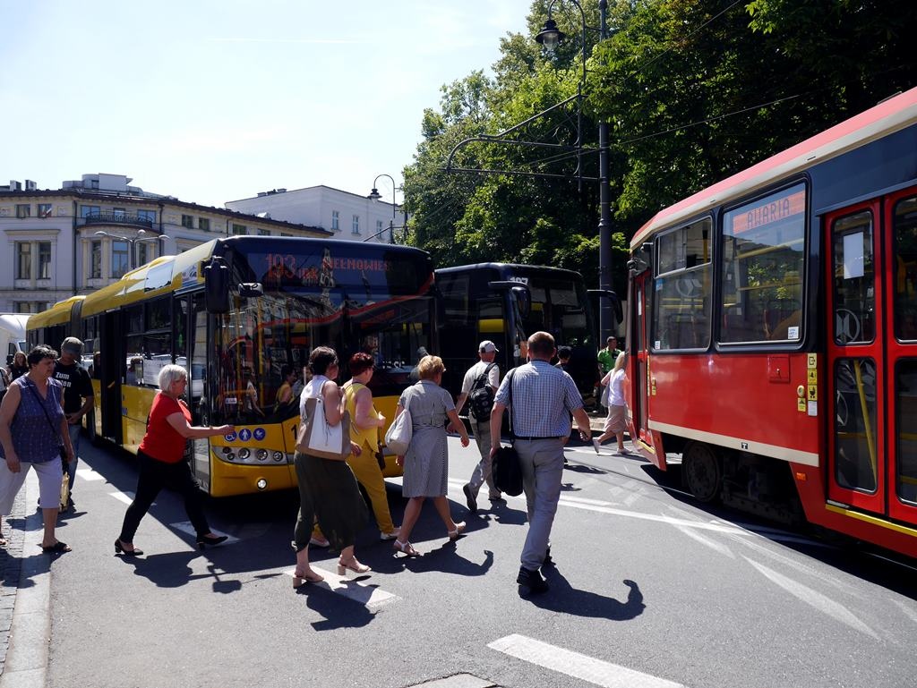 Awaria tramwaju w centrum Katowic. Korki i zablokowana ul. 3 Maja