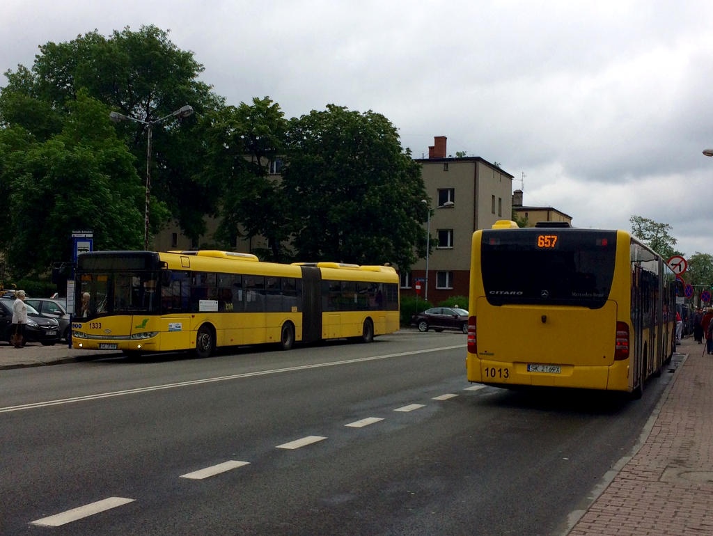 Mężczyzna ciągnął za spodnie 12-latkę w autobusie komunikacji miejskiej