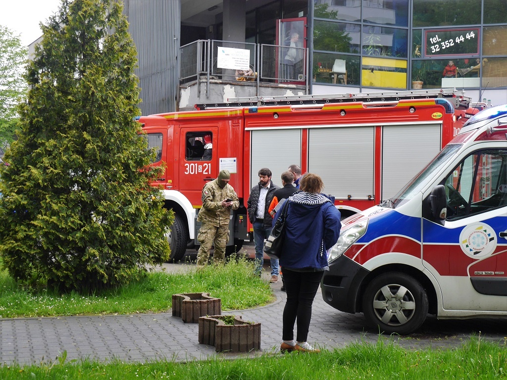Alarm na os. Tysiąclecia odwołany. Policja zatrzymała mieszkańca