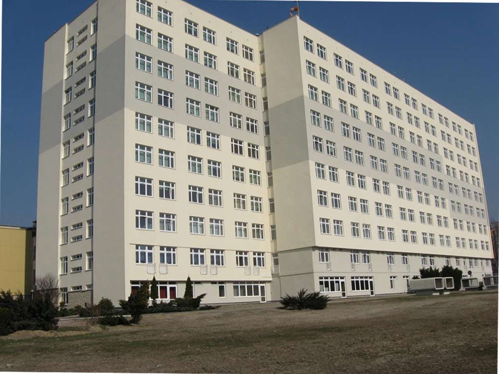Maltretowany 4-miesięczny chłopiec ma złamania i siniaki. Rodzice trafili do aresztu