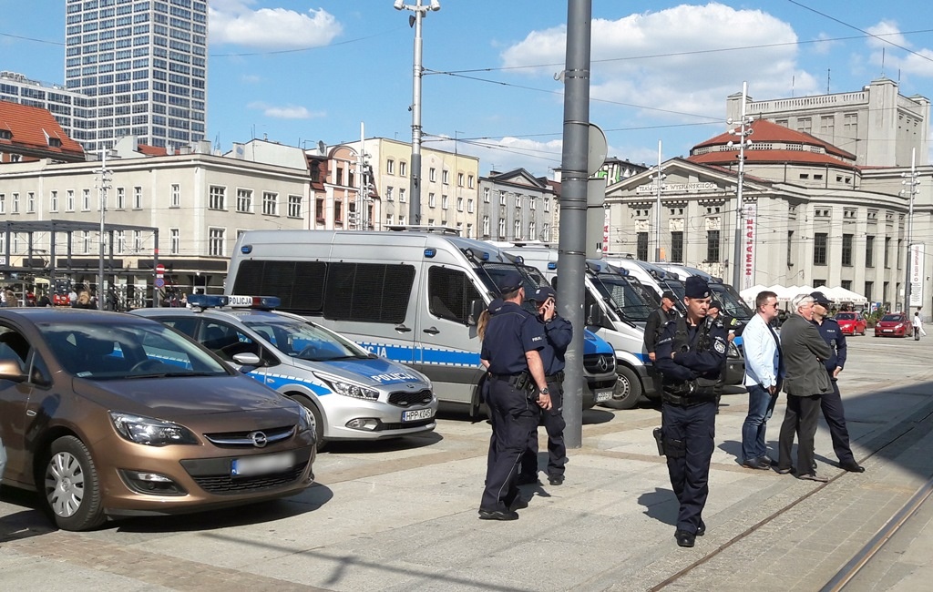 Coraz dłużej trzeba czekać w Katowicach na interwencję policji