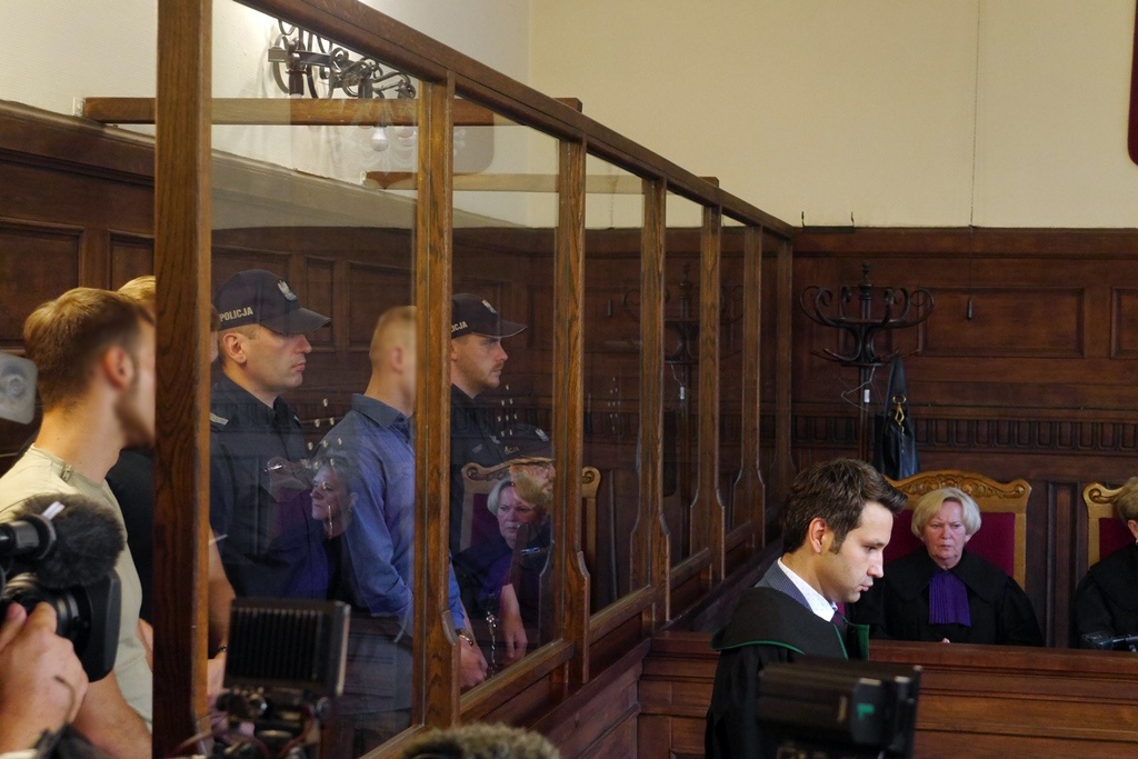Pociął twarze dwóch dziewczyn rozbitą butelką. Sąd Apelacyjny w Katowicach wydał wyrok w głośnej sprawie