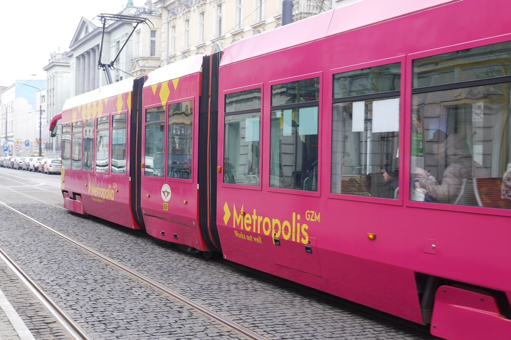 Prezydenci nie zgodzili się na podniesienie składki na komunikację w metropolii. Zabraknie około 50 mln zł