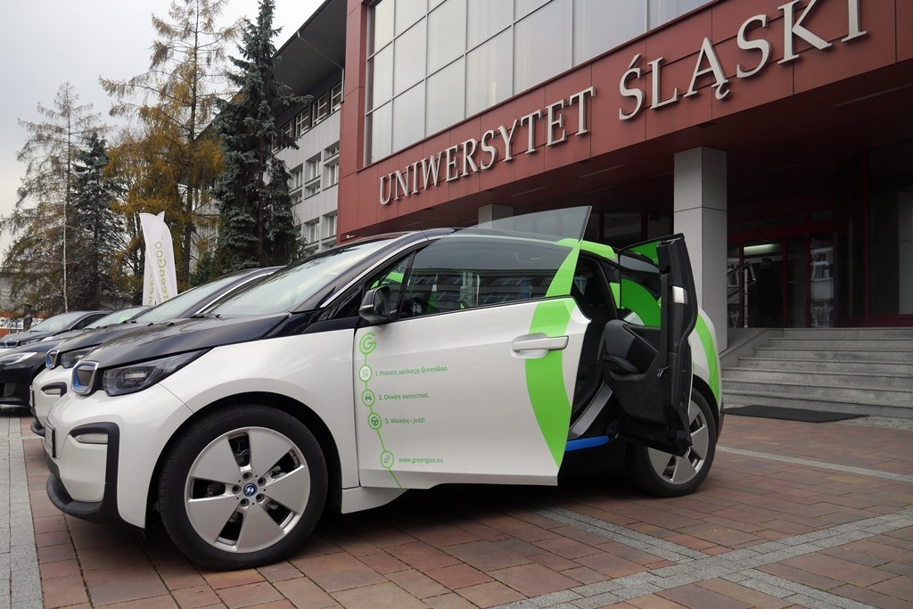Kolejna firma będzie w Katowicach wypożyczać samochody elektryczne na minuty
