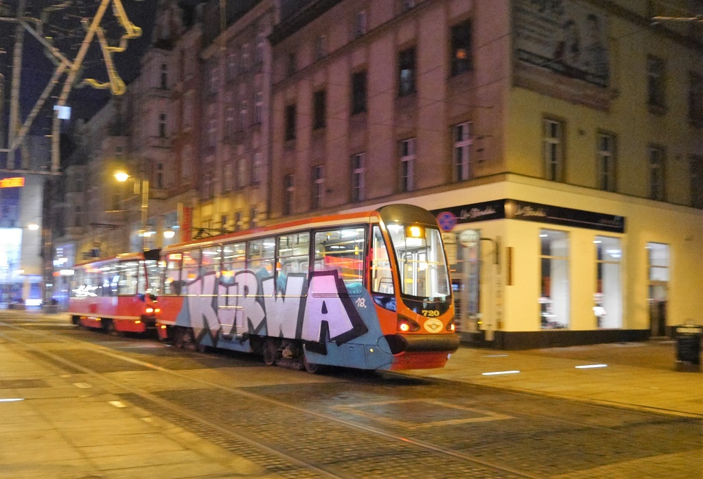 Tramwaj z wulgarnym napisem jeździł po Katowicach
