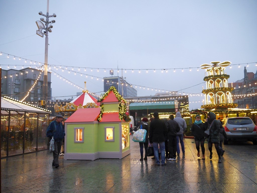 Dzień dobry Katowice. Dzisiaj na Rynku rozpoczyna się jarmark świąteczny