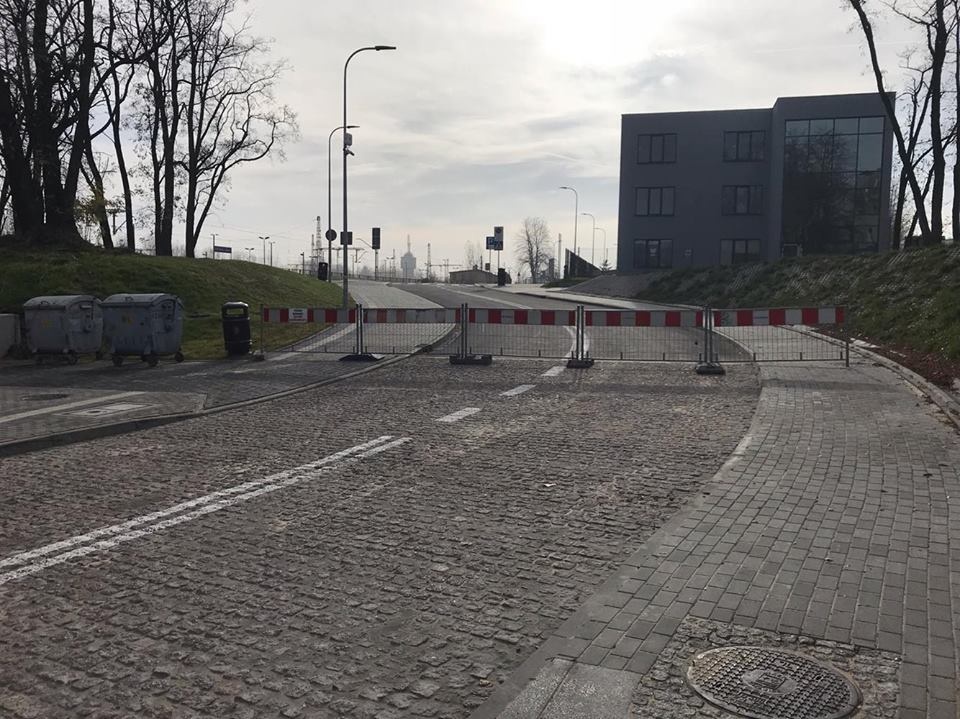 Parking przy centrum przesiadkowym w Ligocie wciąż nieczynny. Ruszyły za to nowe linie autobusowe