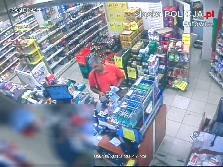 Ukradł plecak i płacił cudzą kartą. Policja poszukuje złodzieja [WIDEO]
