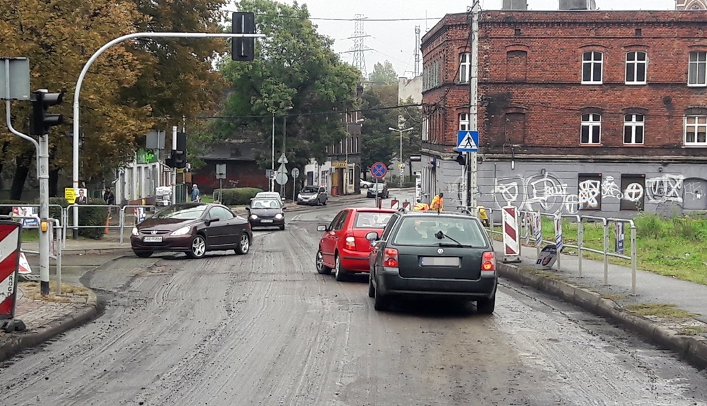 Trwa remont nawierzchni ul. Katowickiej