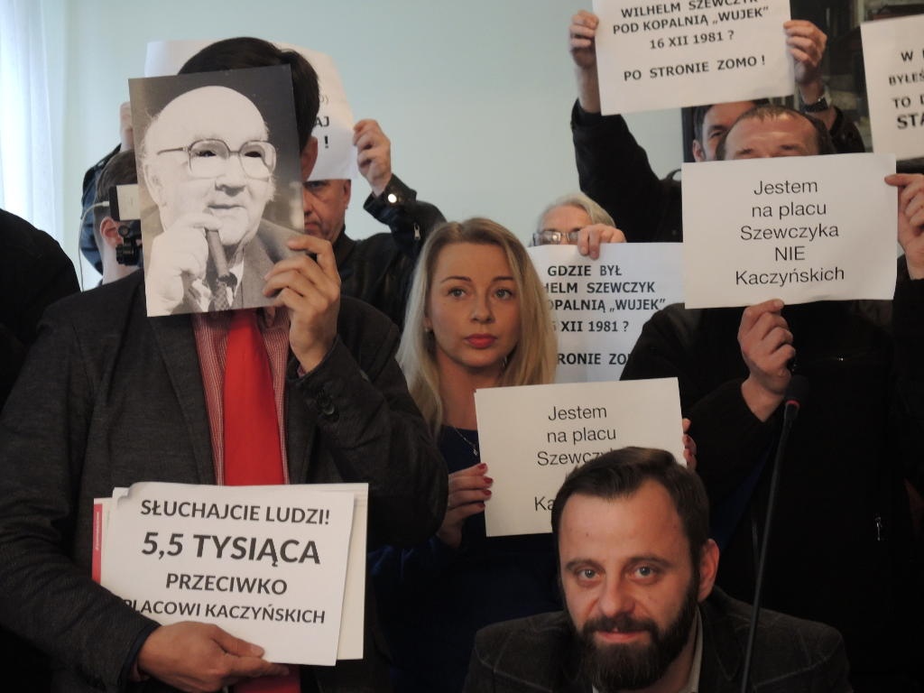 Konflikt w katowickim PiS. Jedni radni odchodzą, inni rezygnują z kandydowania