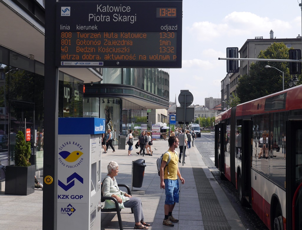 Nowe elektroniczne tablice pojawią się na przystankach w Katowicach