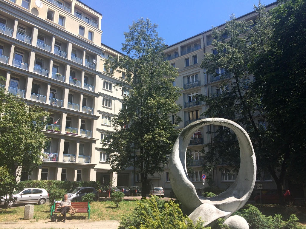 Uwaga mieszkańcy Koszutki. Po dzielnicy chodzi grupa podejrzanych ludzi