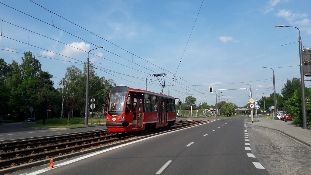Duże zmiany przy budowie centrum przesiadkowego w Zawodziu