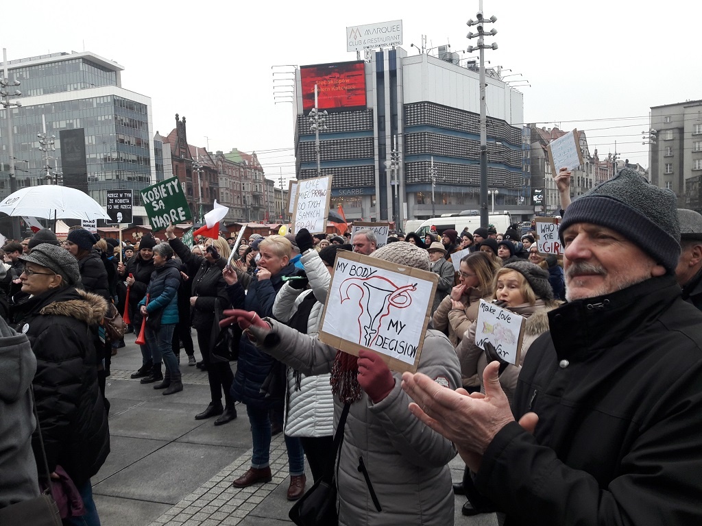 W poniedziałek w Katowicach protest przeciwko zaostrzeniu ustawy antyaborcyjnej