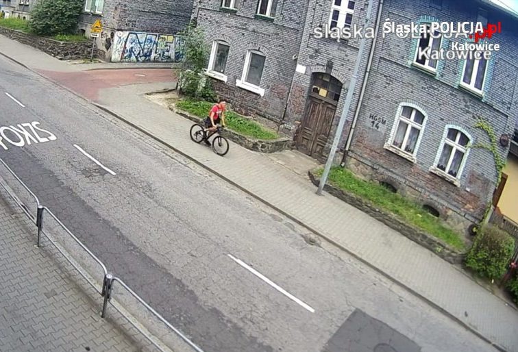 Mężczyzna ukradł rower 14-latkowi. Policja szuka złodzieja [WIDEO]