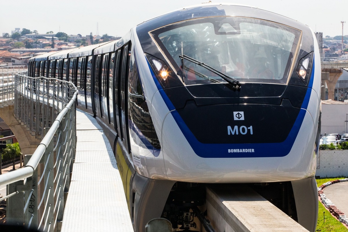 Nowe pociągi, metro, monorail. Powstanie koncepcja kolei metropolitalnej