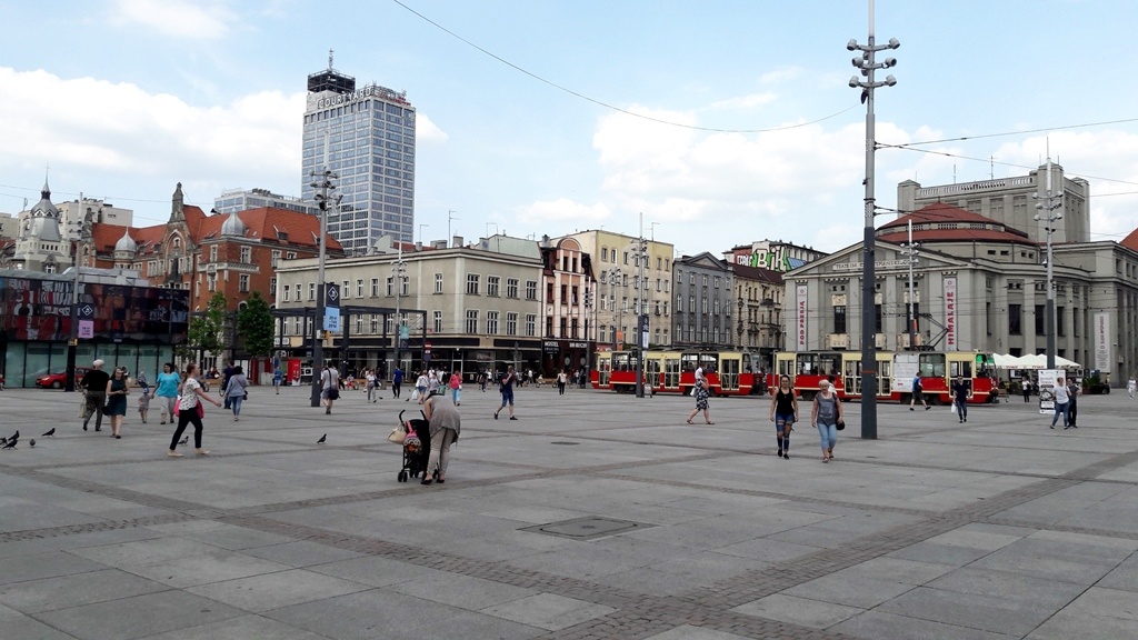Dzień dobry Katowice. Dzisiaj na Rynku koncert z okazji 50-lecia UŚ