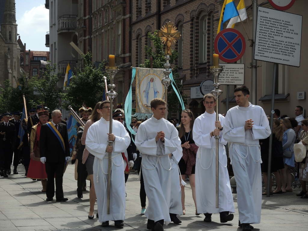 Dziś Boże Ciało. Ulicami centrum Katowic przejdzie procesja