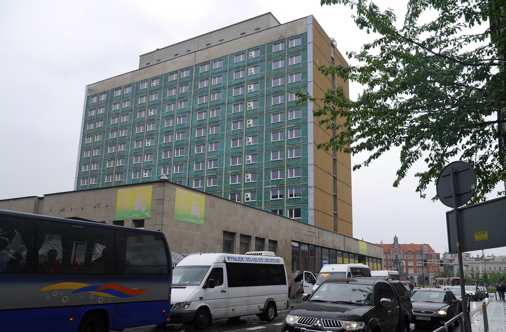 Hotel Silesia do wyburzenia. Deweloper może wybudować tu trzy budynki