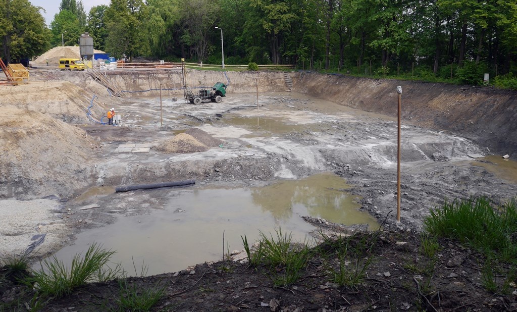 Poważny problem na budowie miejskich basenów. Będą droższe i zostaną otwarte później