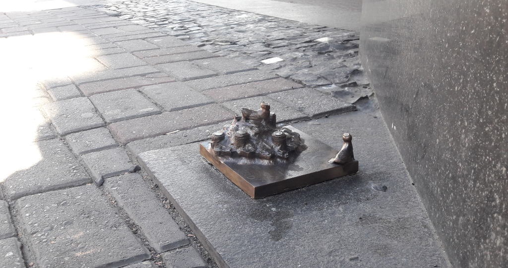 Figurka ze Szlaku Ślonski Godki znaleziona w skupie złomu