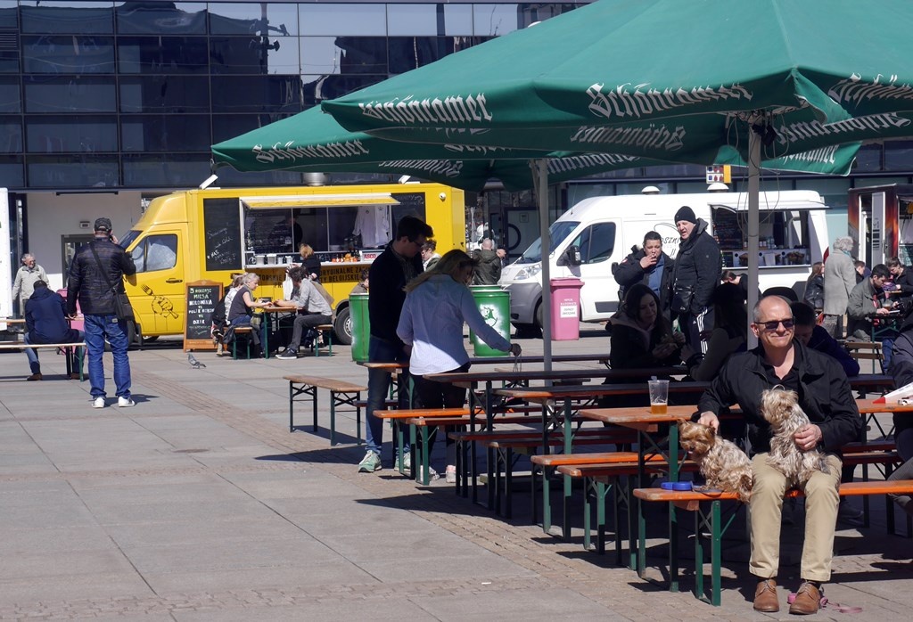 Trzy dni z food truckami na katowickim Rynku