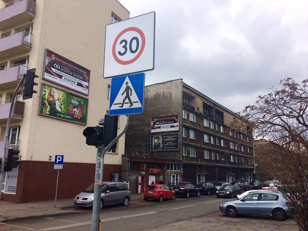 Strefa tempo 30 powiększona. Znaki już stanęły