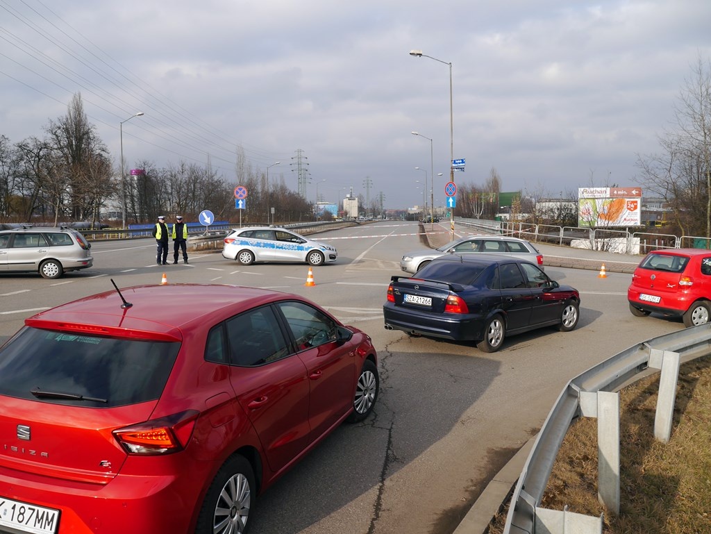 Niebezpieczny przedmiot znaleziony w Katowicach. Tworzą się gigantyczne korki