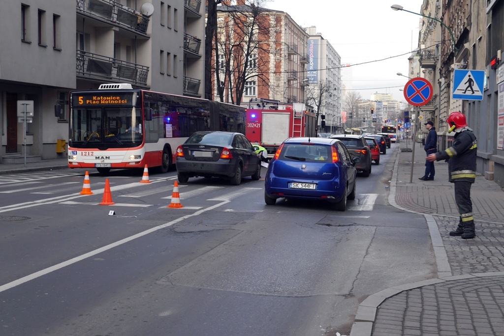 Pieszy potrącony na pasach na ul. Sokolskiej