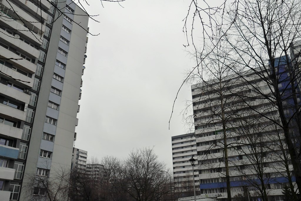 Pedofil na os. Tysiąclecia. Policja szuka mężczyzny, który zaatakował 14-latkę
