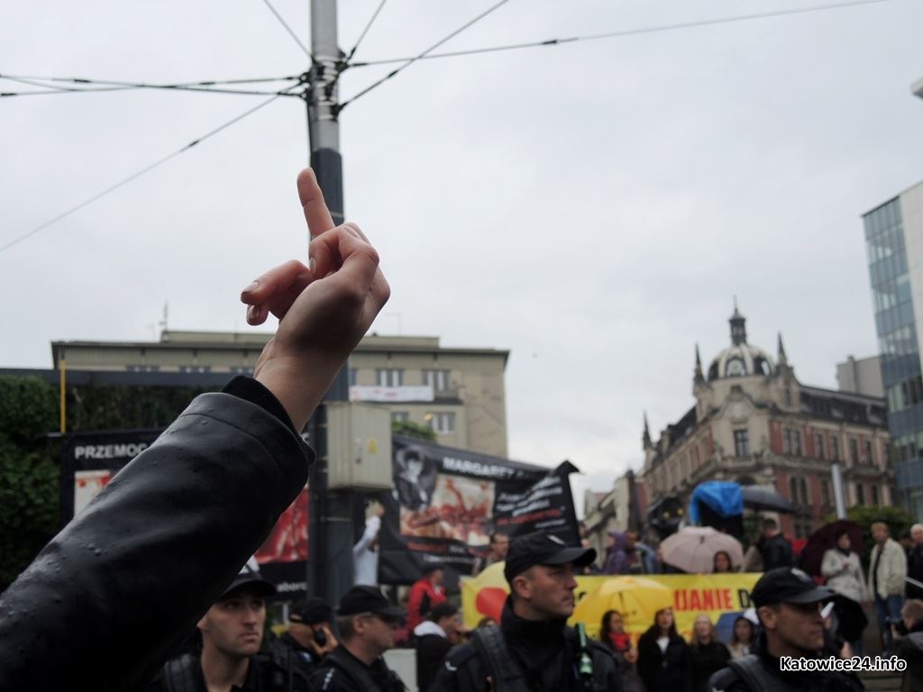 Kobiety będą walczyły o aborcję. W tym tygodniu kolejny czarny protest w Katowicach