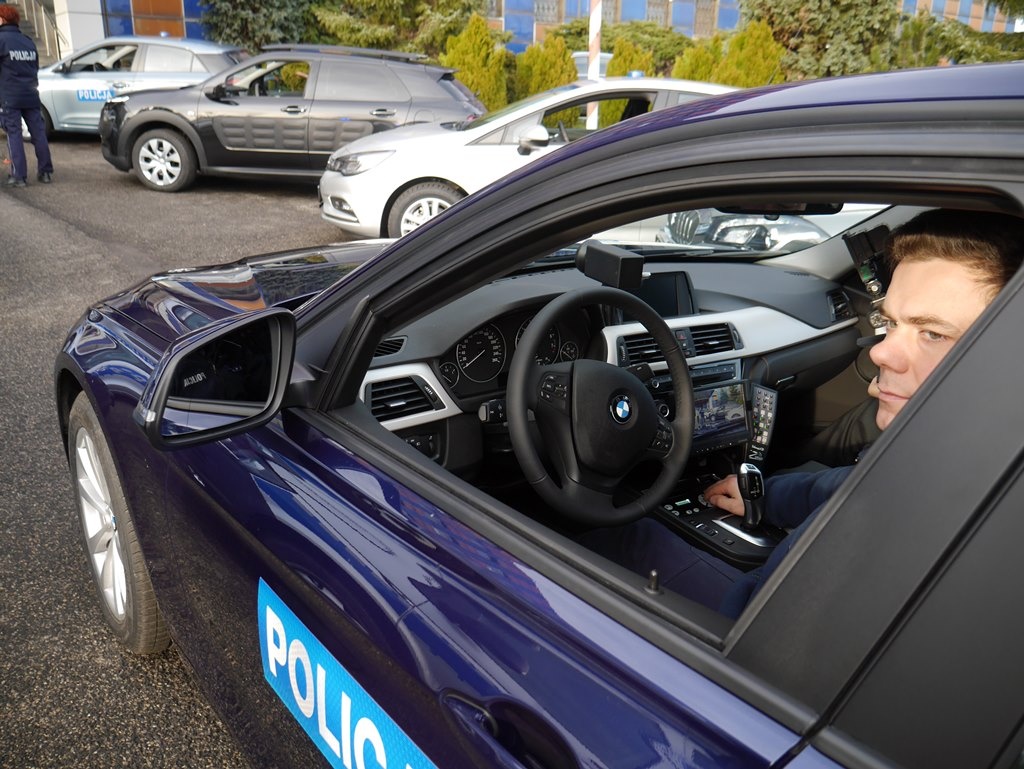 Policja kontra piraci drogowi. Katowice dostały nowe BMW [ZDJĘCIA]