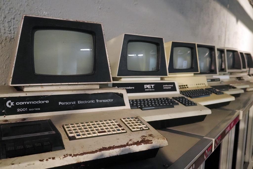 Tutaj każdy może pograć na eksponatach. Muzeum Historii Komputerów i Informatyki w Katowicach ma już 5 lat