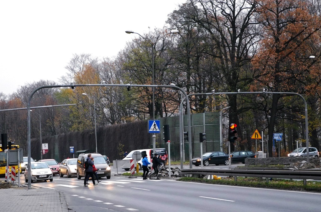 Skrzyżowanie miało być bezpieczniejsze, ale już doszło do pierwszego wypadku