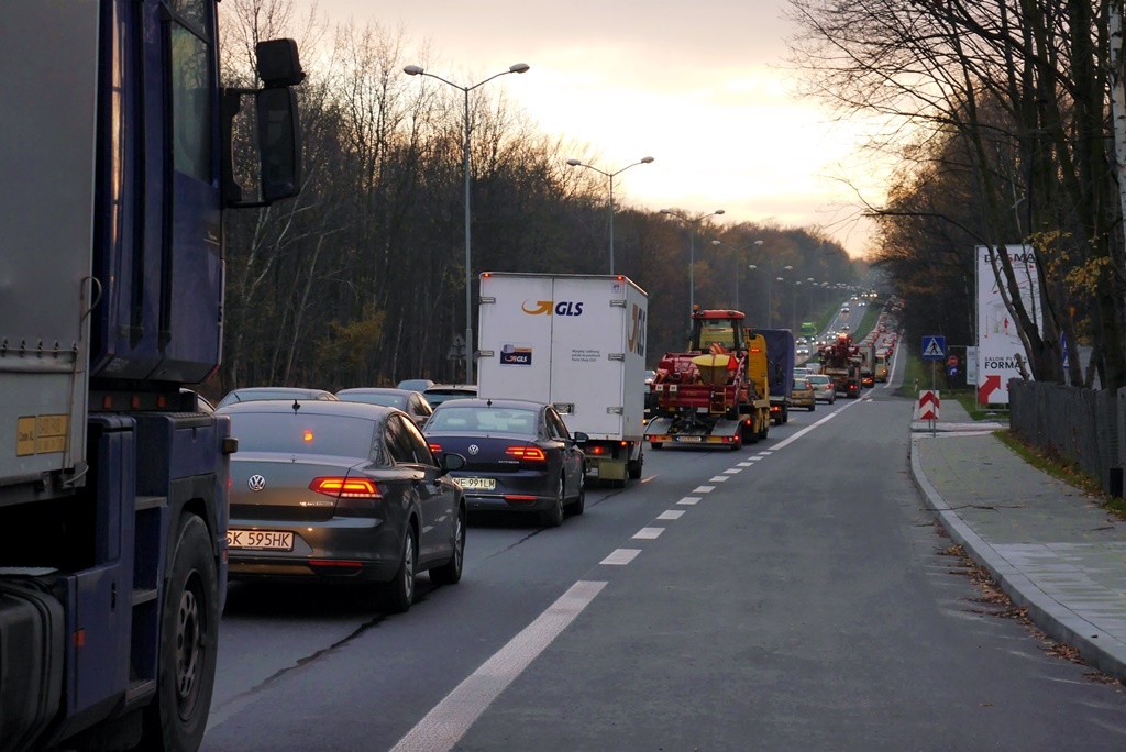 Miasto wybrało wykonawcę przebudowy węzła, który łączy DK 81 i 86