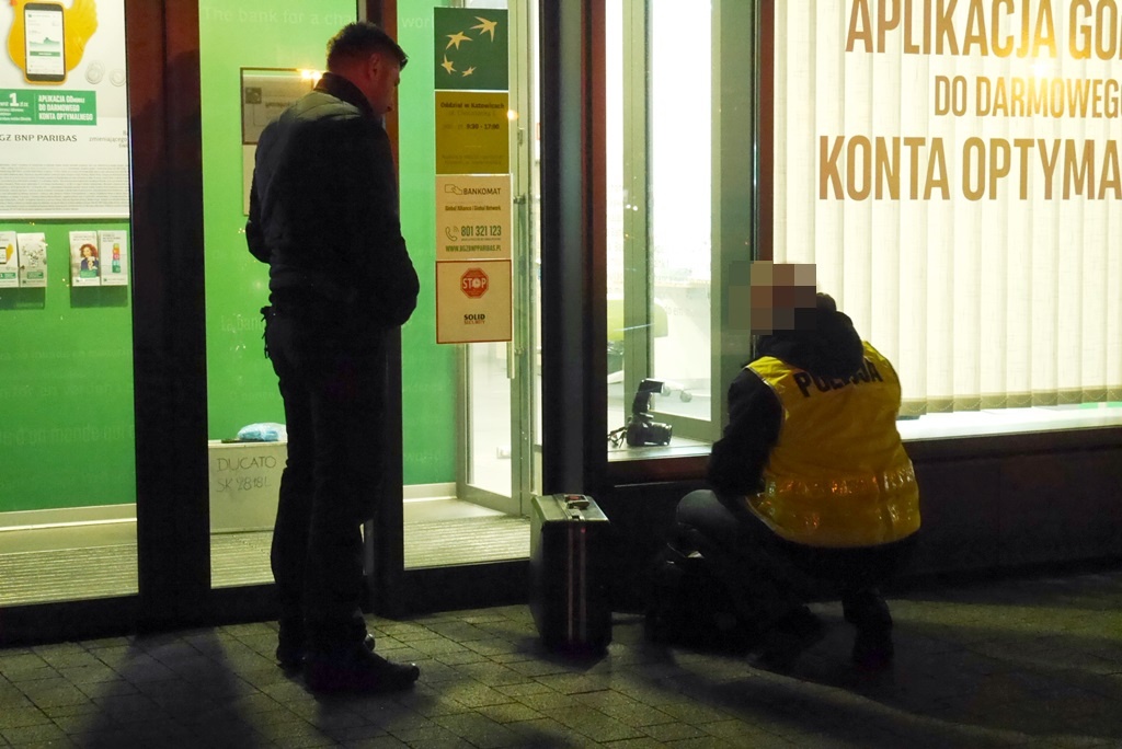 Napad na bank w centrum Katowic. Sprawca uciekł