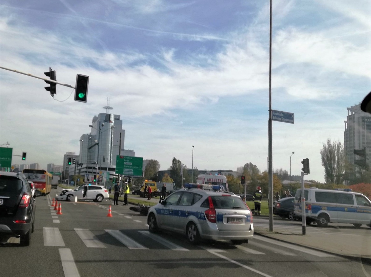 Wypadek w centrum Katowic. Jedna osoba trafiła do szpitala