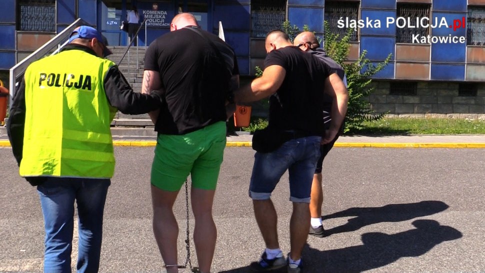 Pseudokibic GKS-u, ranny w ataku na os. Witosa, narzeka na traktowanie w szpitalu