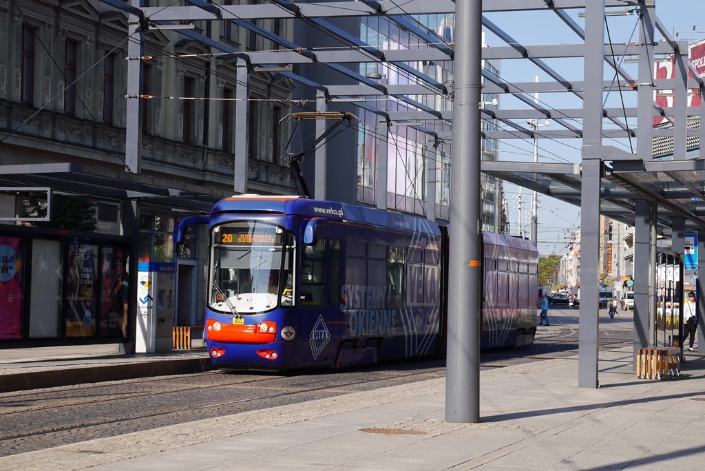 Dzień dobry Katowice. Dzisiaj autobusem, tramwajem i pociągiem kierowcy pojadą za darmo