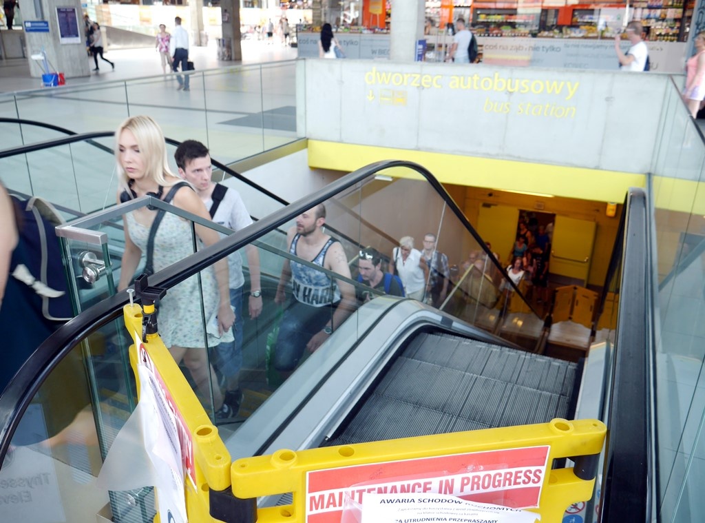 Dzień dobry Katowice. Ludzie mają dość zepsutych schodów na katowickim dworcu